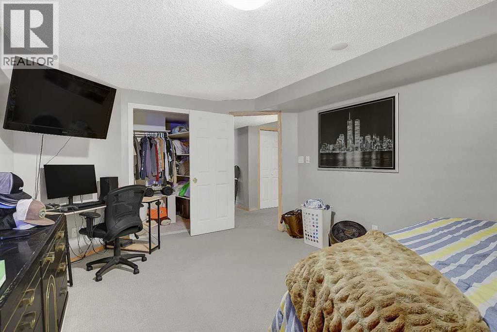 10659 81 Avenue - Image 30