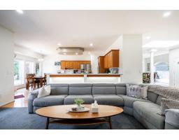 5758 W Kettle Crescent, Surrey, BC V3S8R6 Photo 14