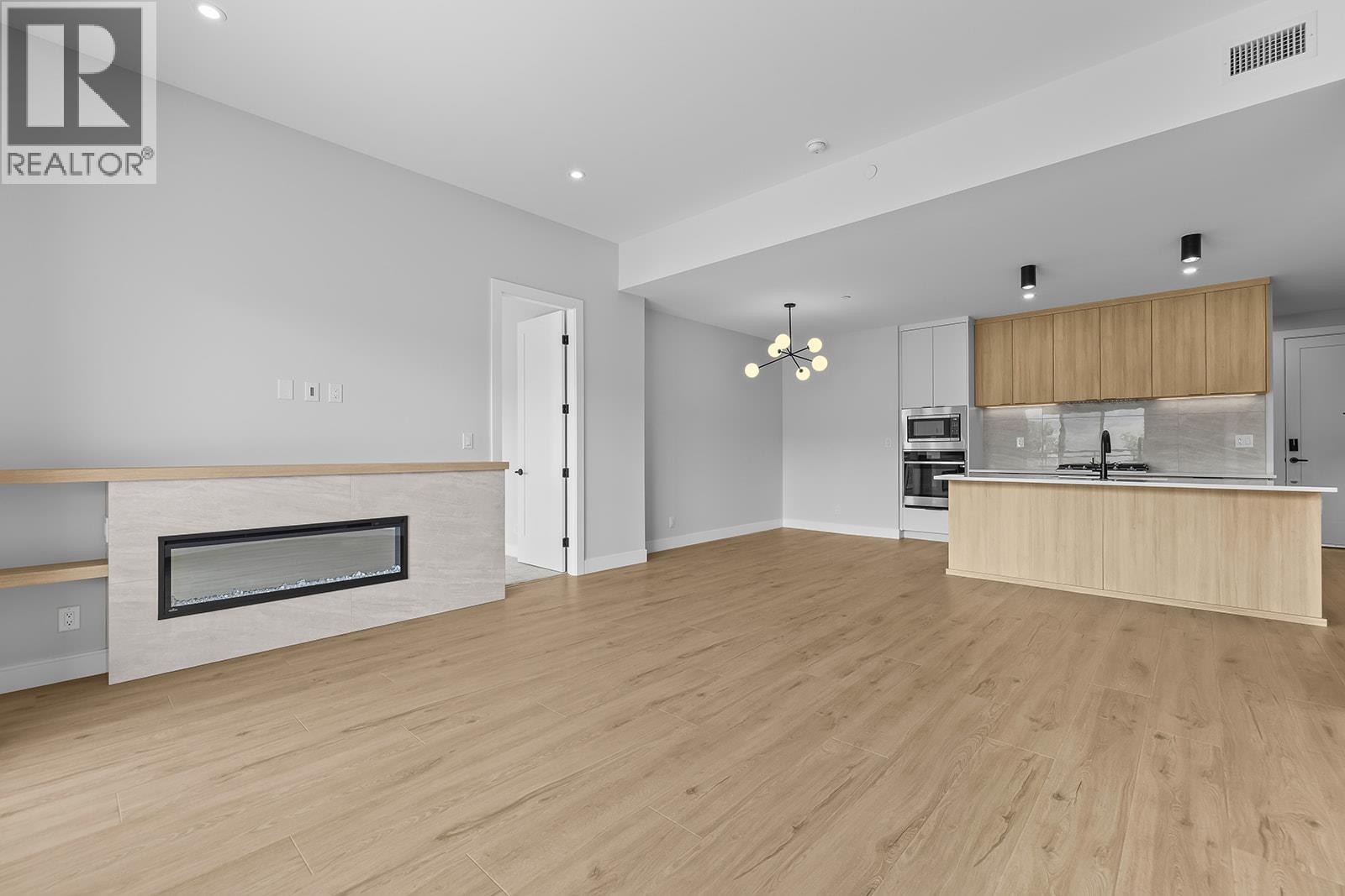 #205 75 Predator Ridge Drive - 17