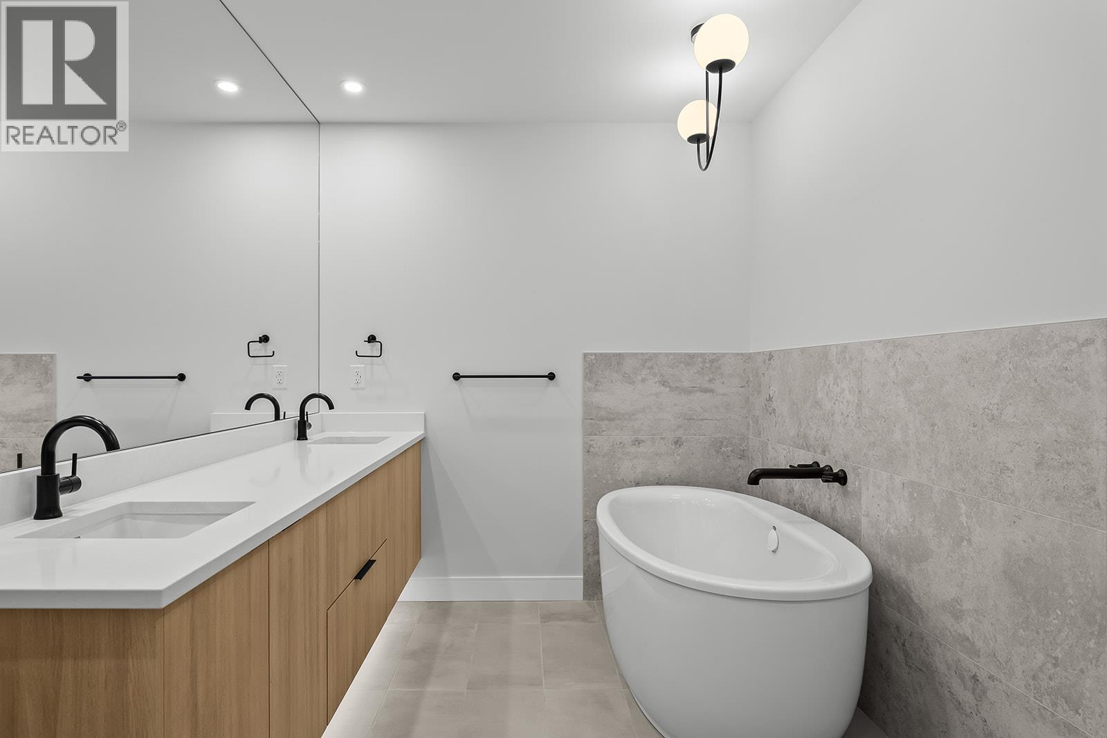 #502 75 Predator Ridge Drive - Image 30