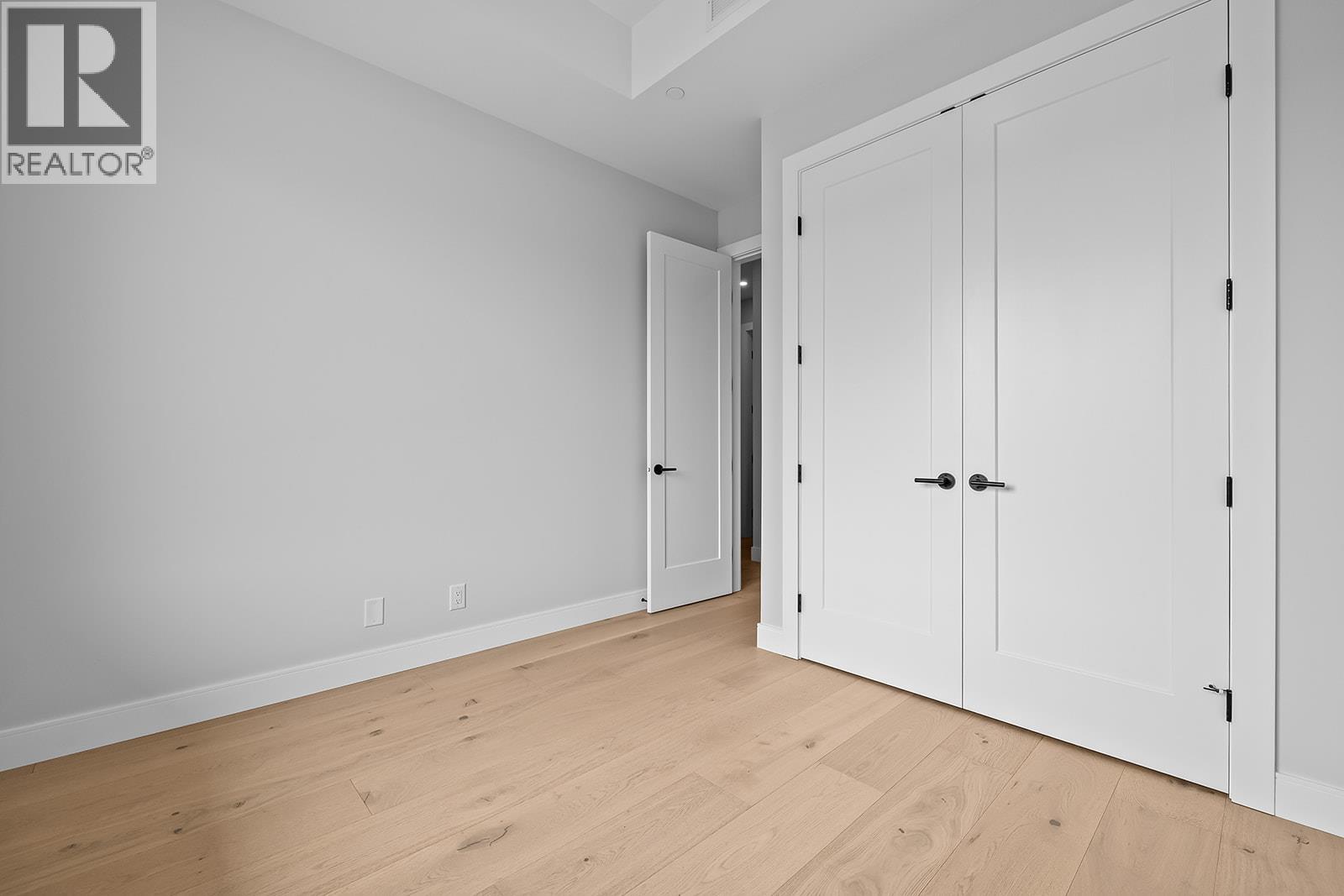 #604 75 Predator Ridge Drive - Image 32