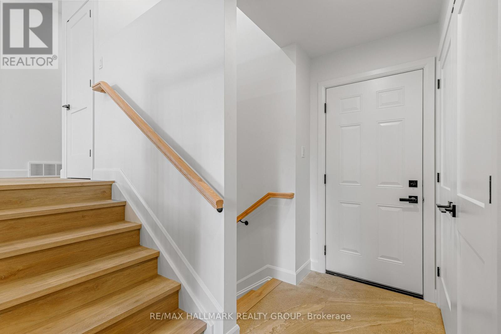 9303 GREENBUSH LANE - Image 9