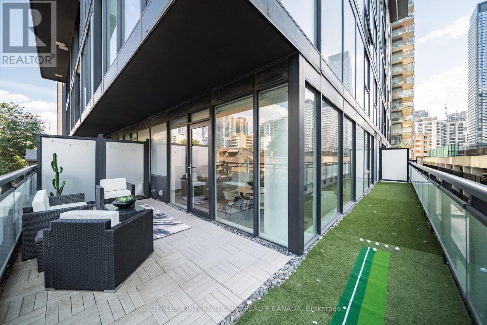#302 17 DUNDONALD STREET - Image 22