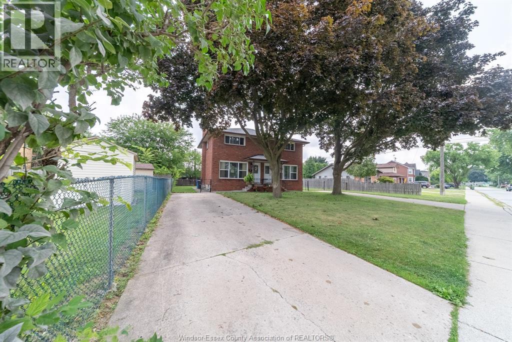 824-826 SMEETON - 2