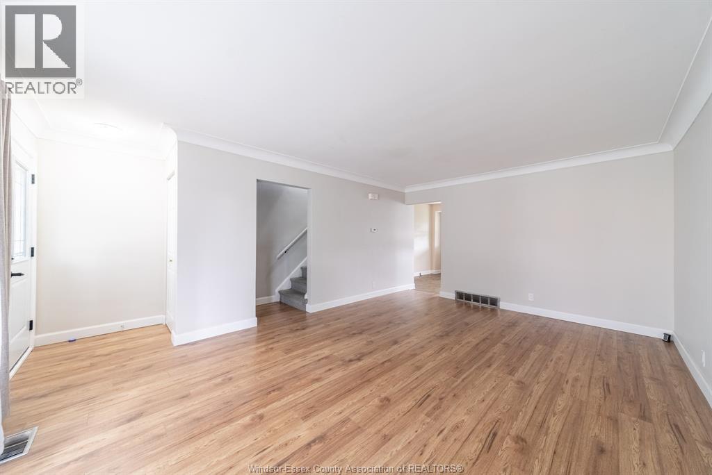 824-826 SMEETON - Image 31