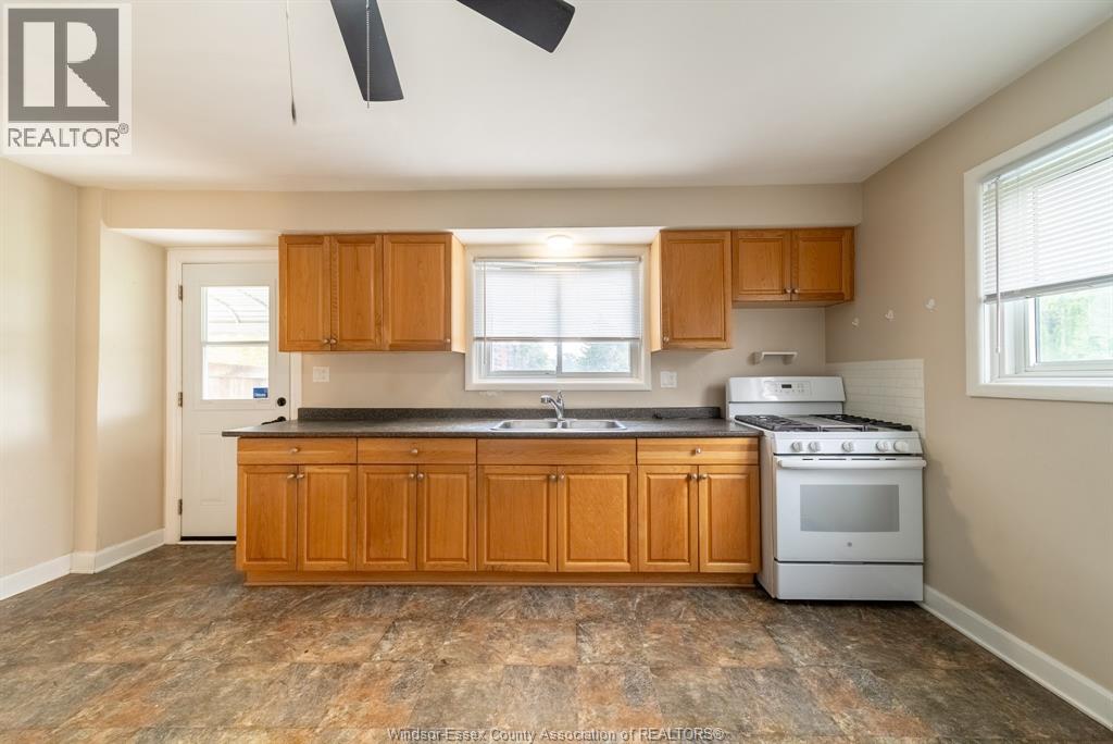 824-826 SMEETON - Image 35