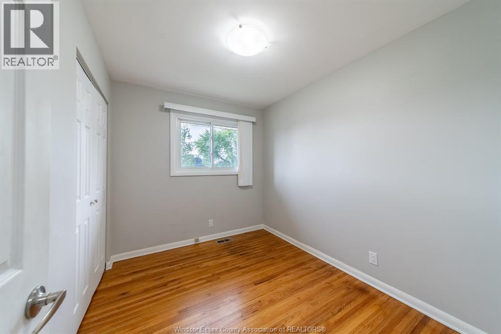 824-826 SMEETON - 38