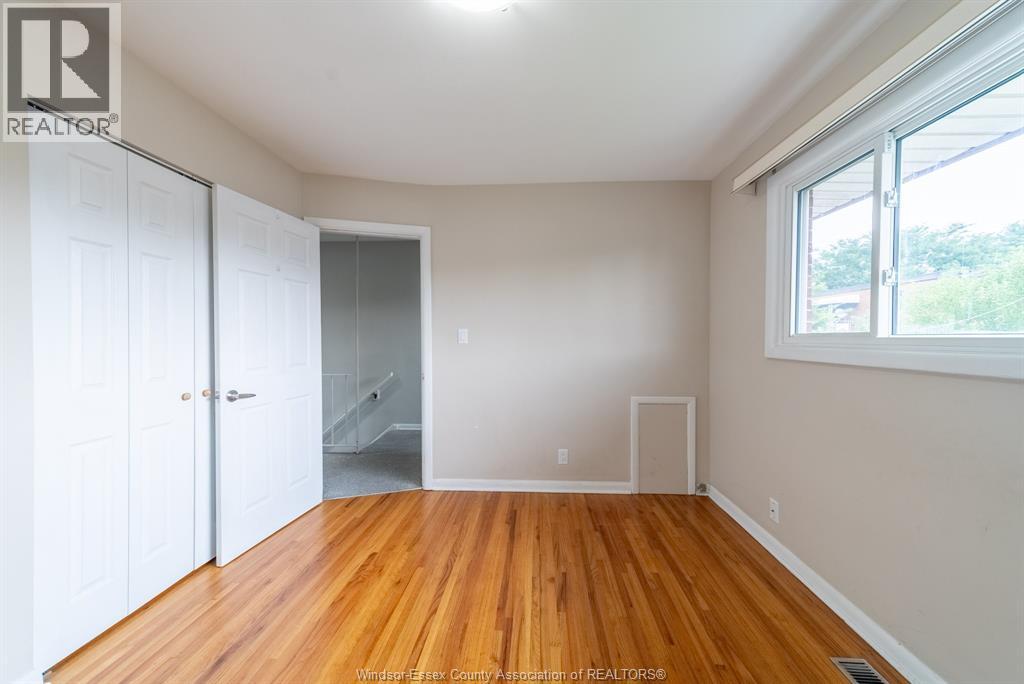 824-826 SMEETON - Image 40