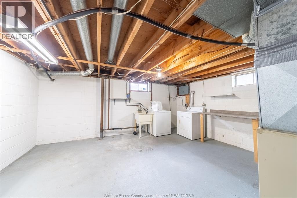 824-826 SMEETON - Image 44