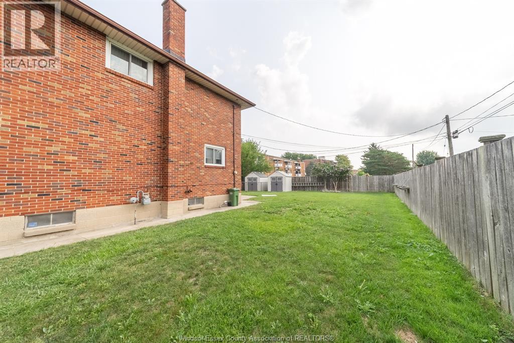824-826 SMEETON - Image 47