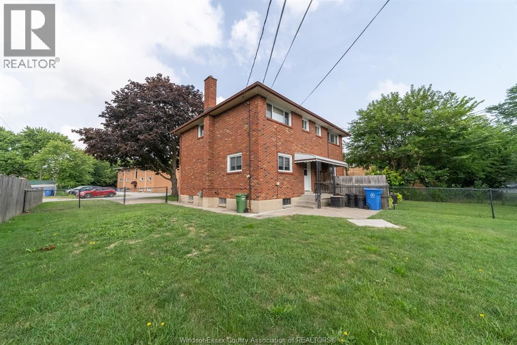 824-826 SMEETON - 48