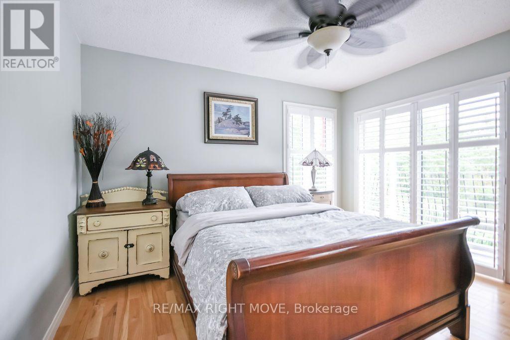 2640 WESTSHORE CRESCENT - Image 33