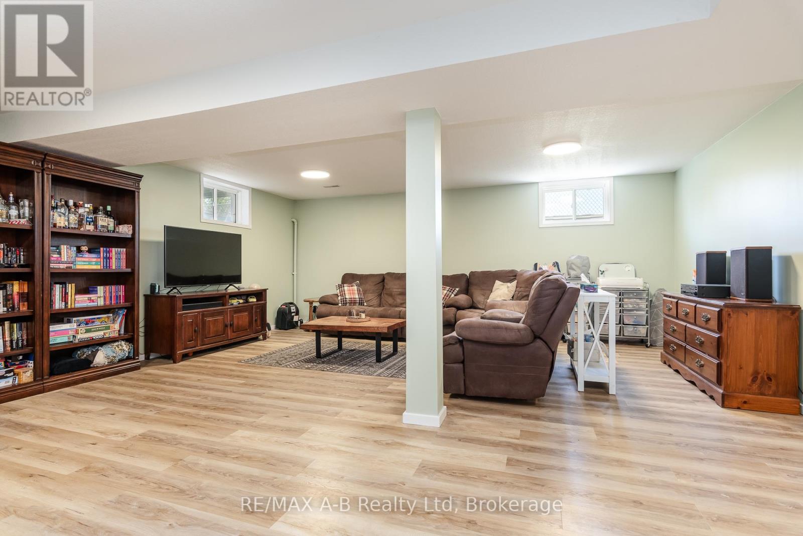 180 WESTWOOD AVENUE - 43