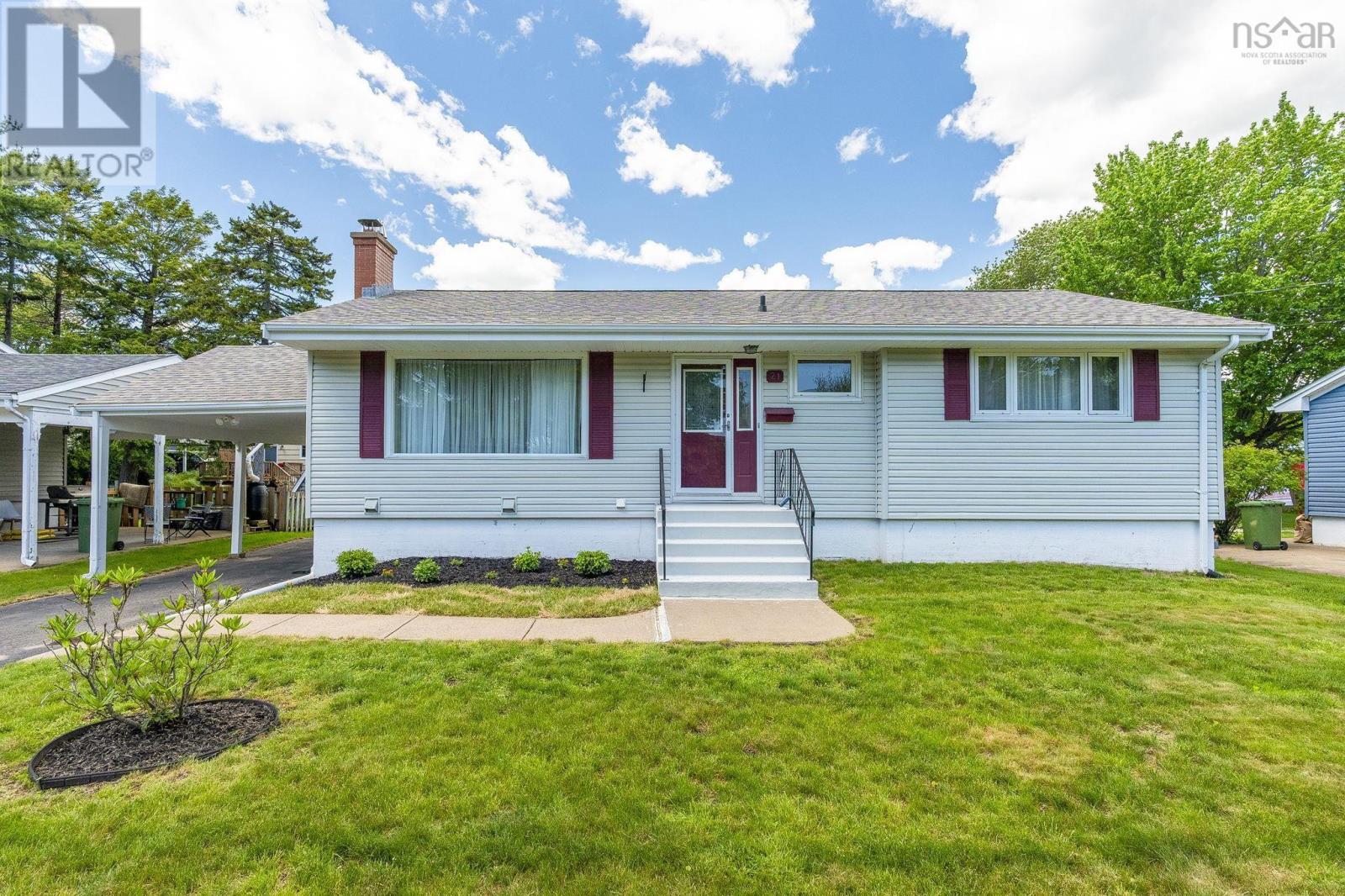 21 Canary Crescent - 1