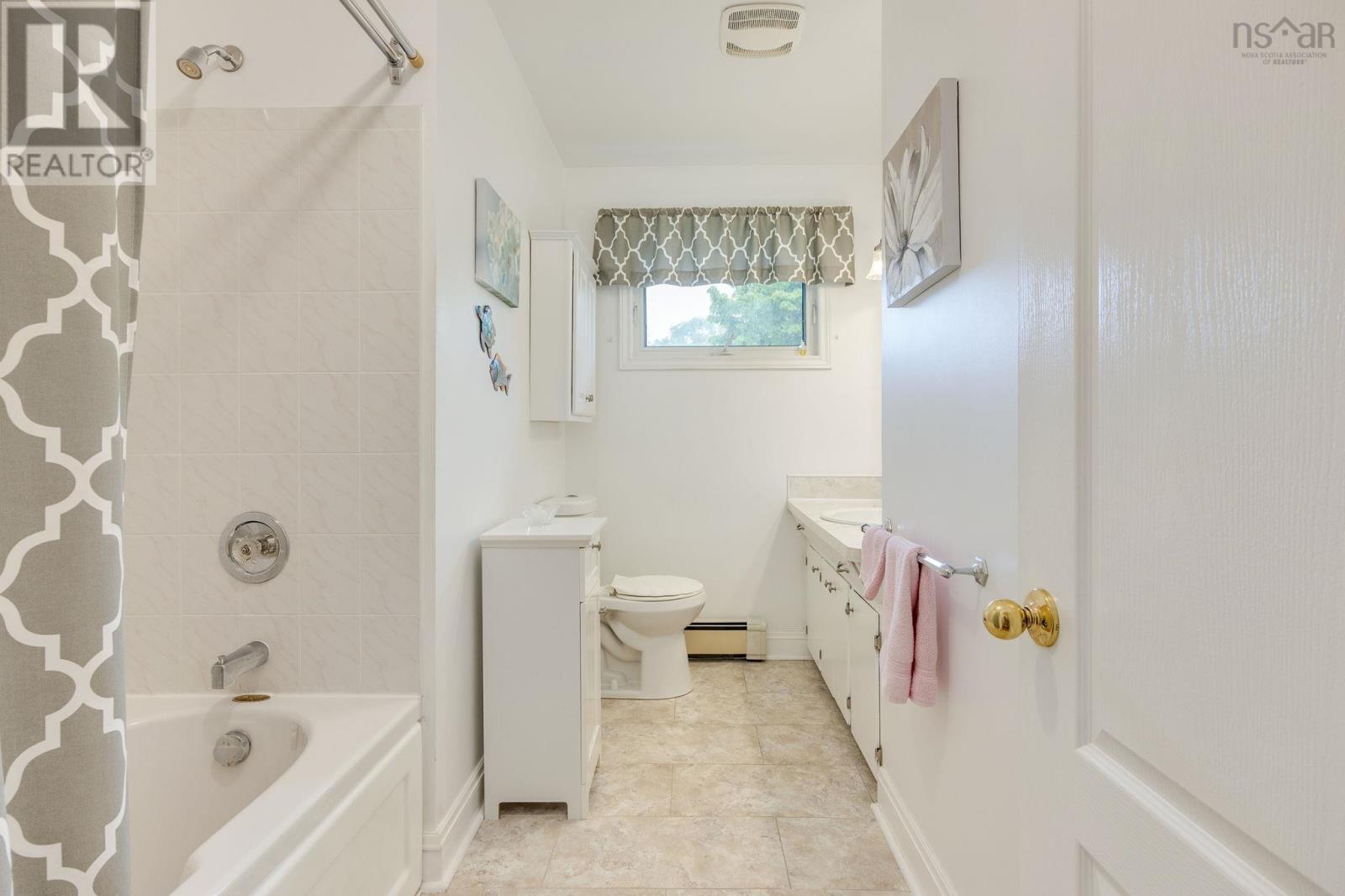 Property 22 of 47 of 21 Canary Crescent