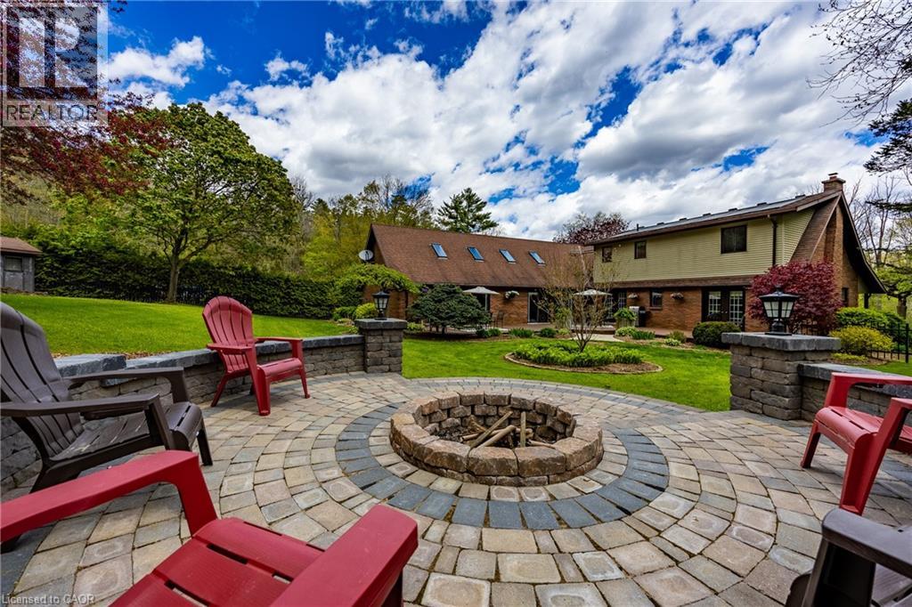 1 BOSTWICK Crescent - 33