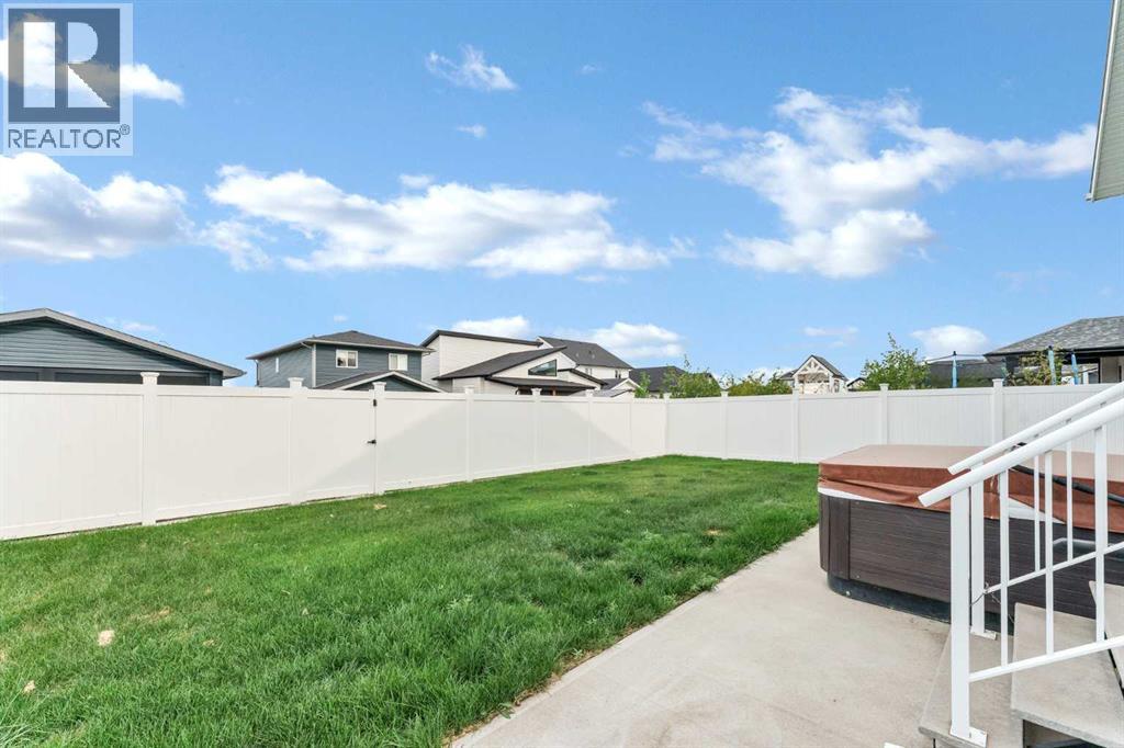 127 Hamptons Crescent SE - Image 41