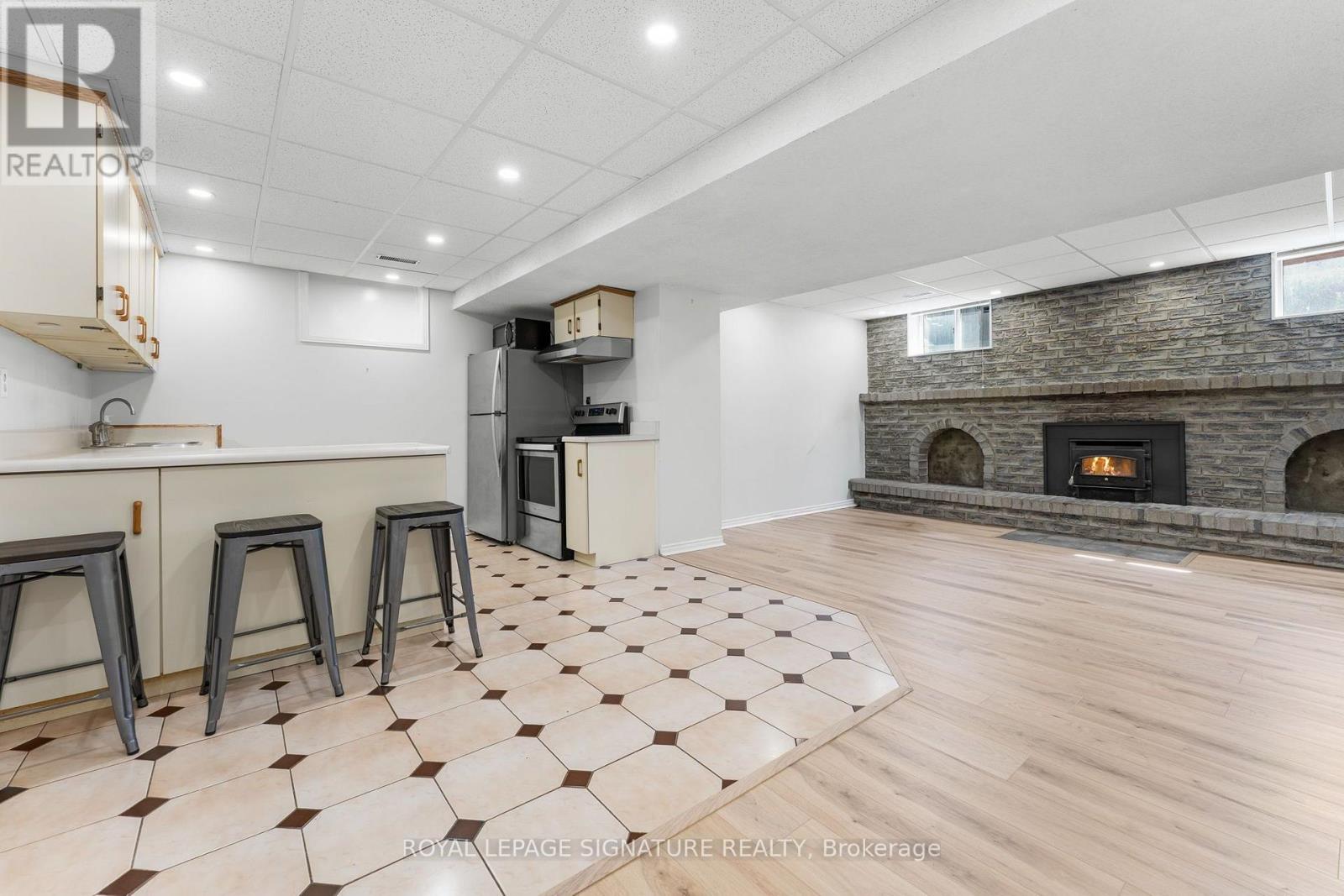 840 SHEPPARD AVENUE - Image 38