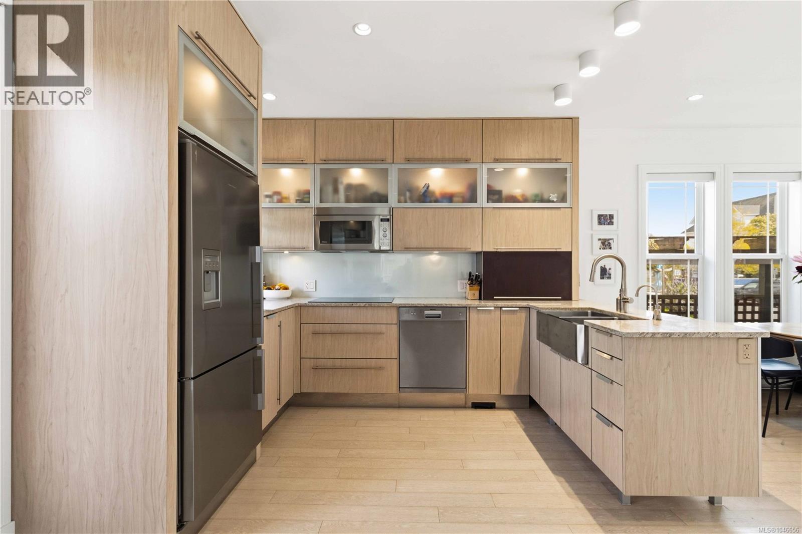 #4 508 Pendray St - 18