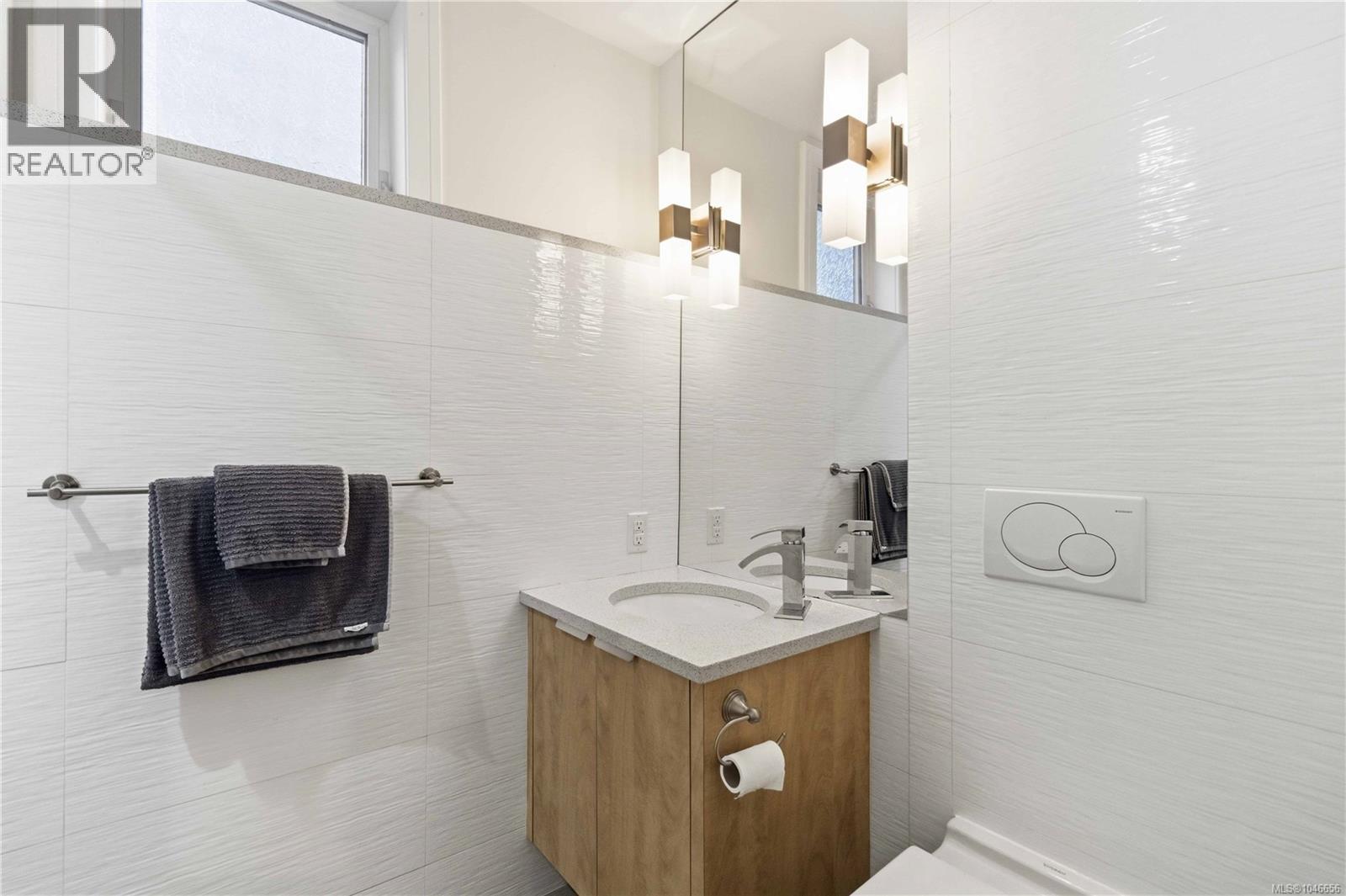 4 508 Pendray Street, Victoria