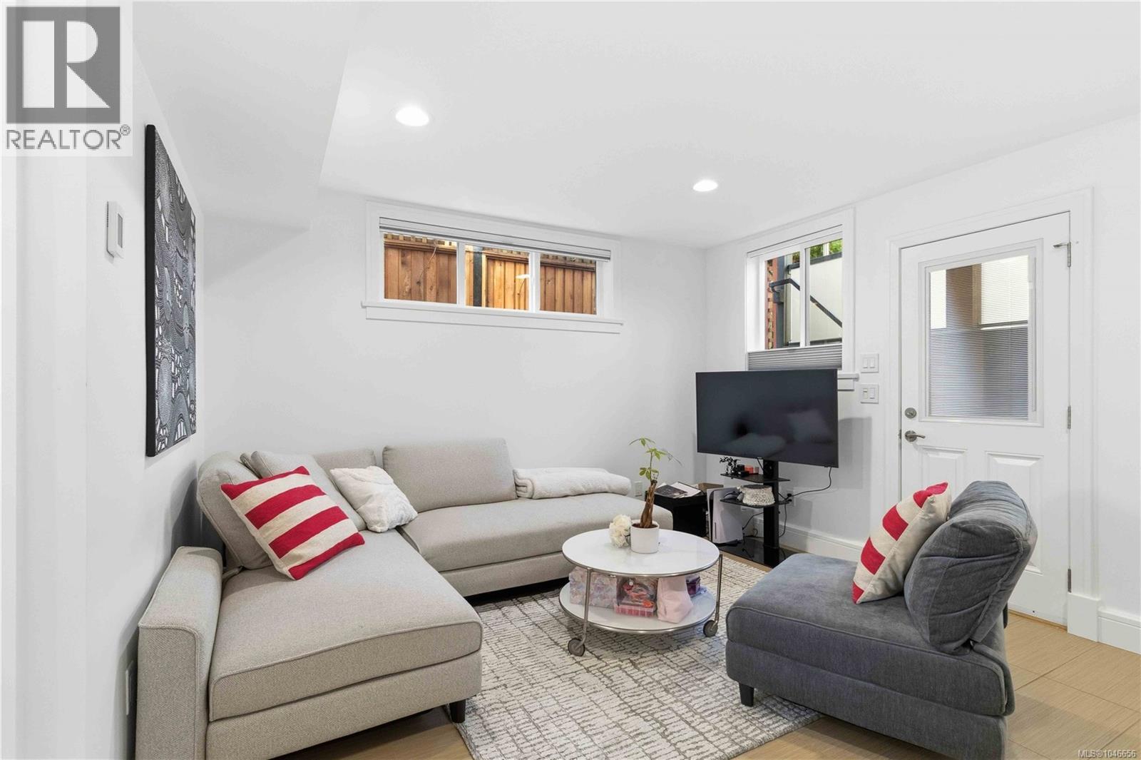 4 508 Pendray Street, Victoria
