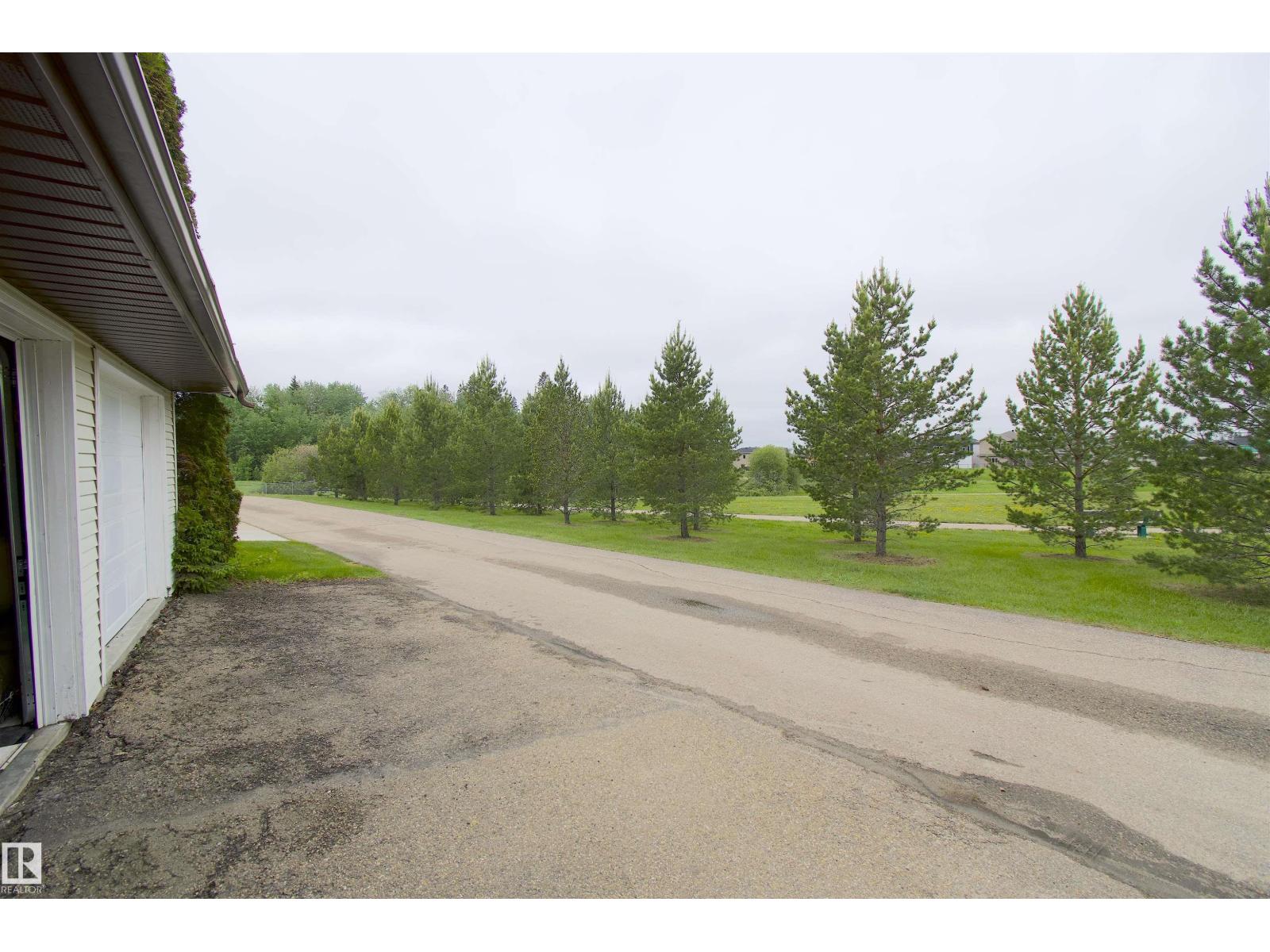 43 WESTLAKE DR - Image 32