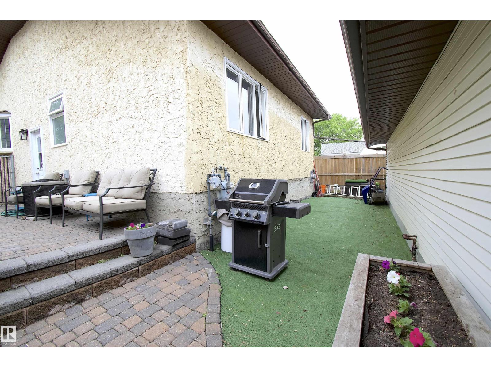 43 WESTLAKE DR - 36