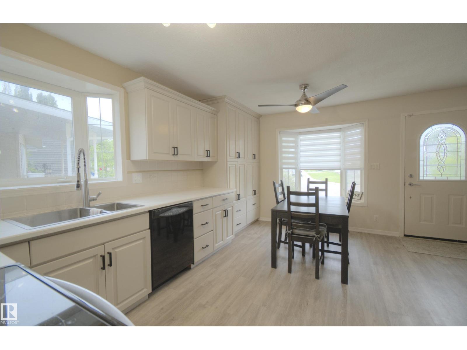 43 WESTLAKE DR - 8