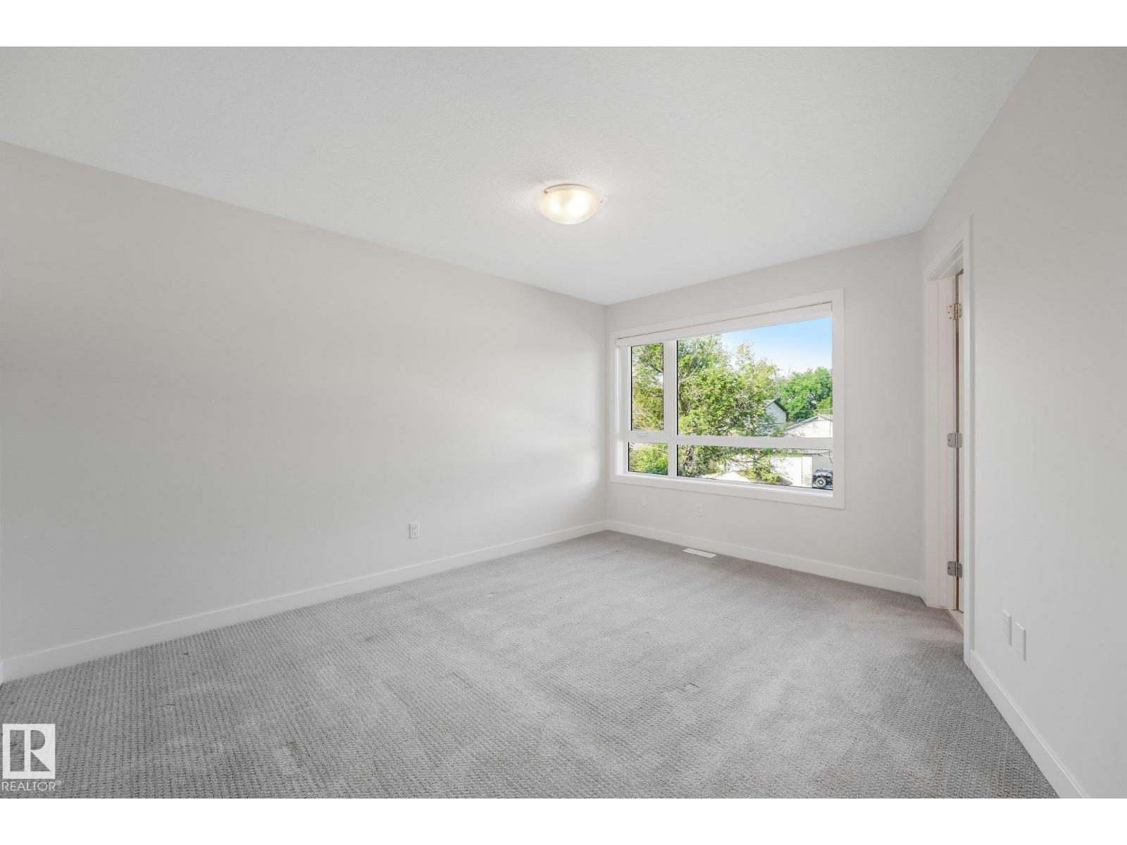 12322 101 ST NW - 38