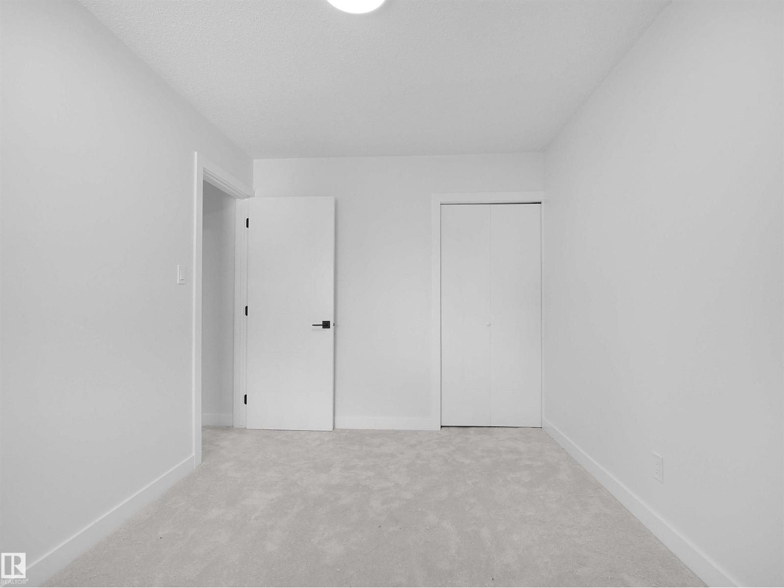 126 Woodstock NW - 15