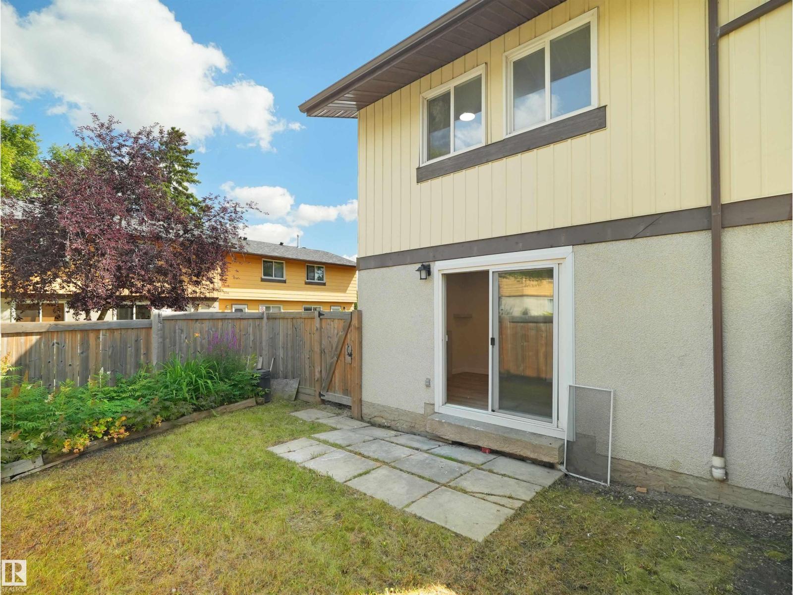 126 Woodstock NW - 28