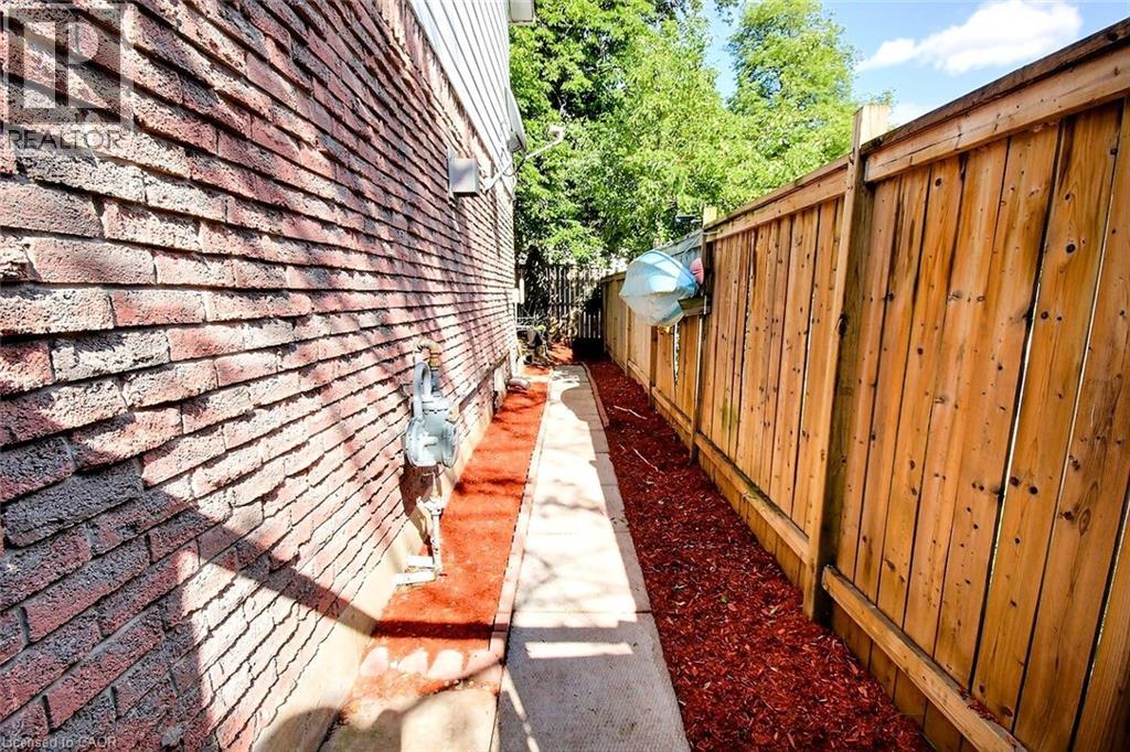 541 PARKVIEW Crescent - 16