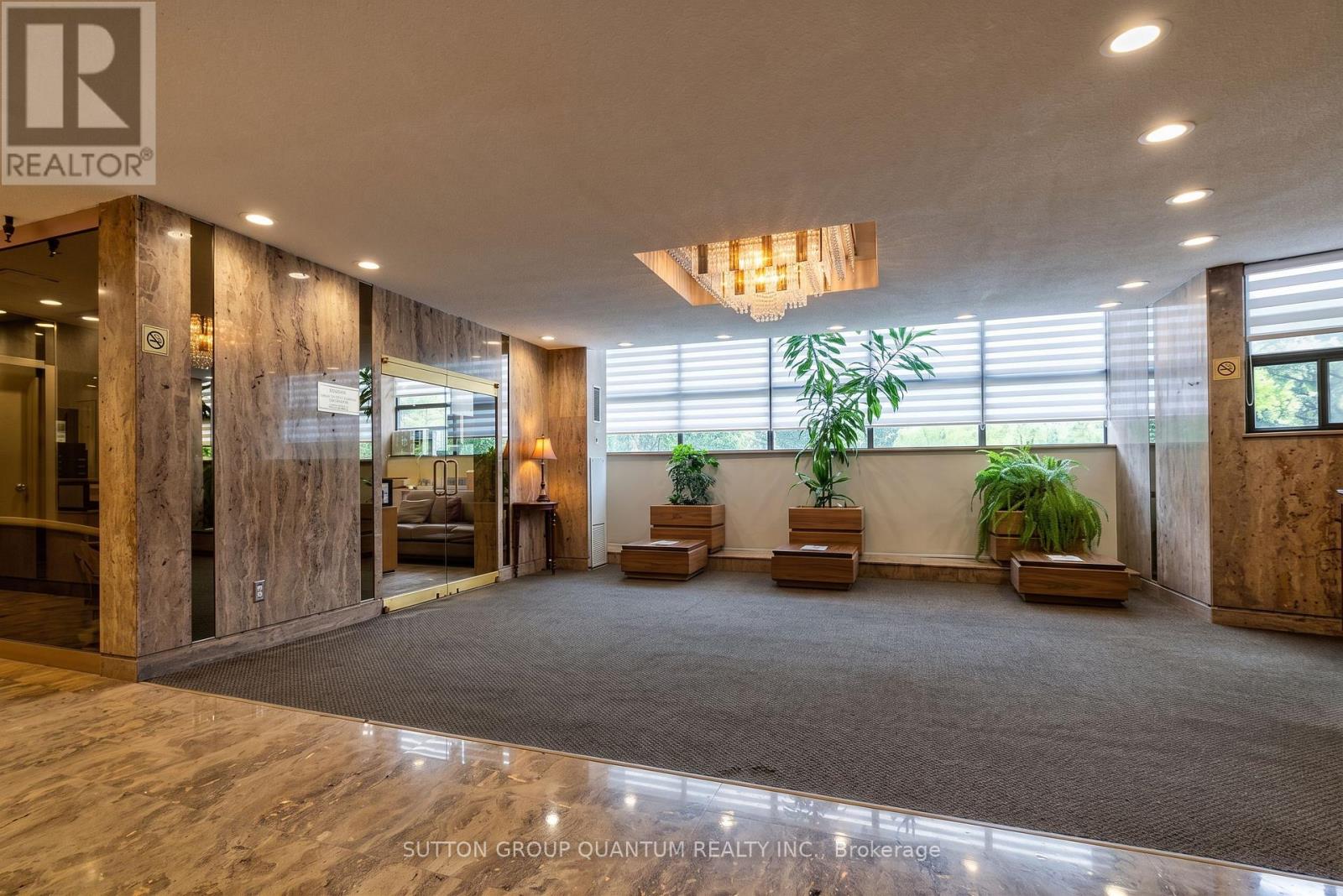 #1810 11 WINCOTT DRIVE - Image 28