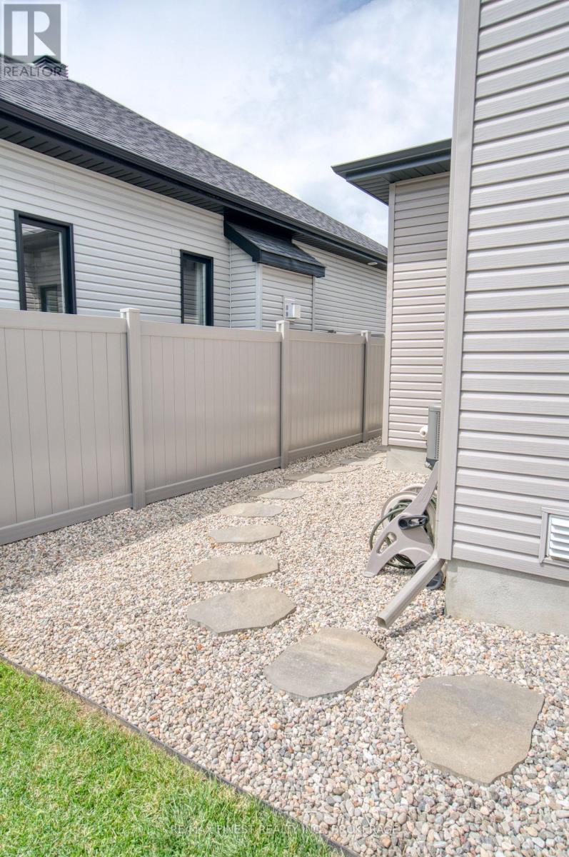 4 Bed, 3 Bath House for Sale in Russell – 1152 AVIGNON STREET, Russell – MLS# X13686272 - Image 46