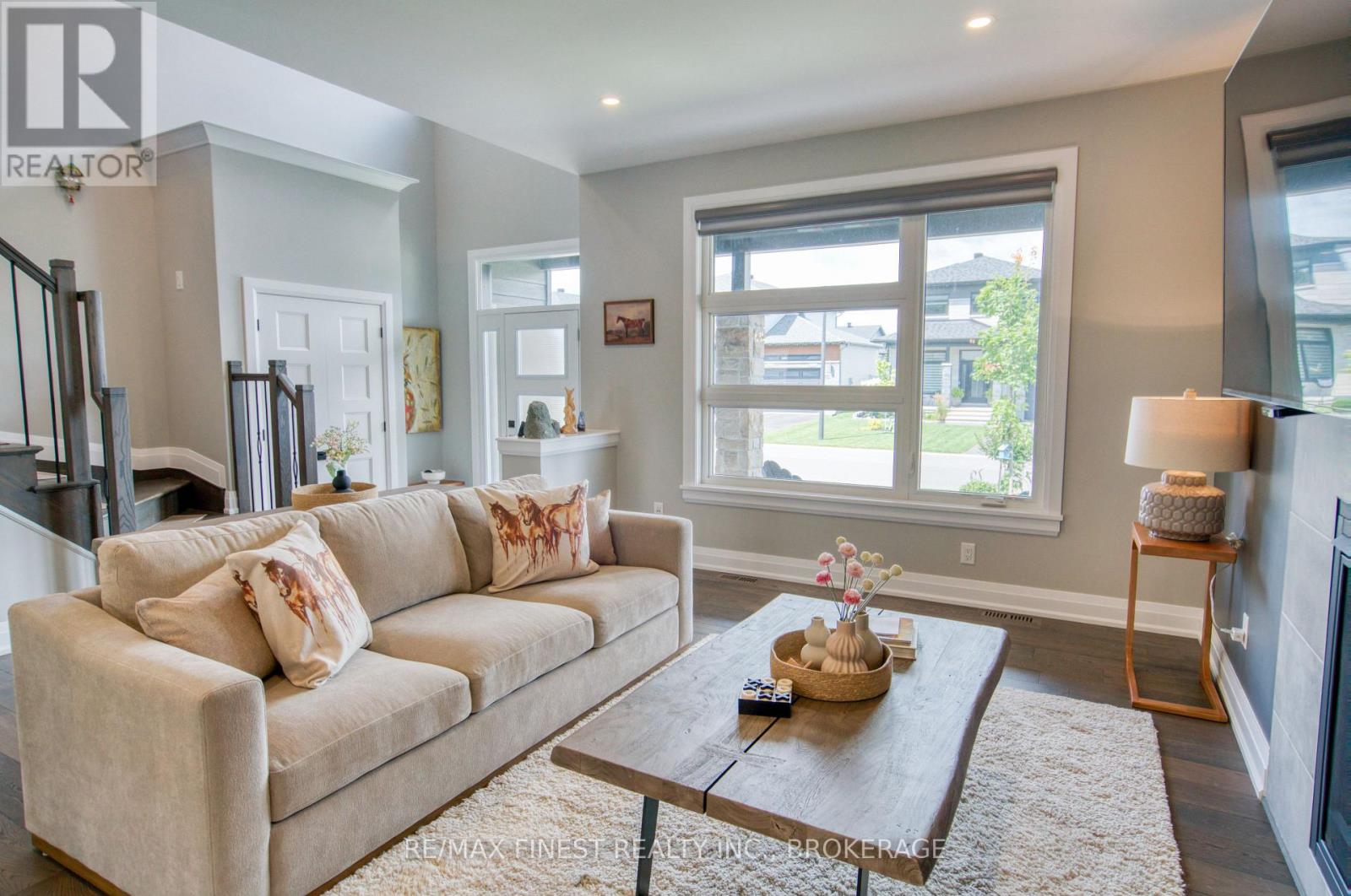 4 Bed, 3 Bath House for Sale in Russell – 1152 AVIGNON STREET, Russell – MLS# X13686272 - Image 8