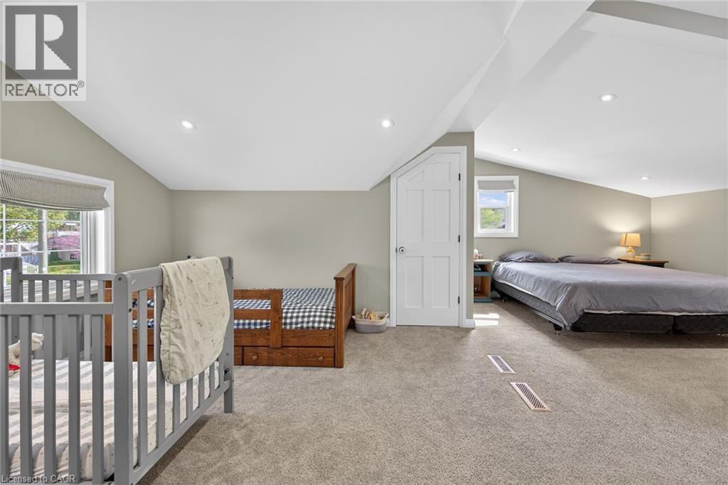 22 KING Avenue - Image 21
