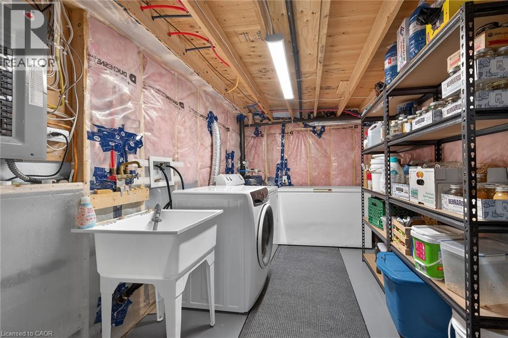 22 KING Avenue - Image 34