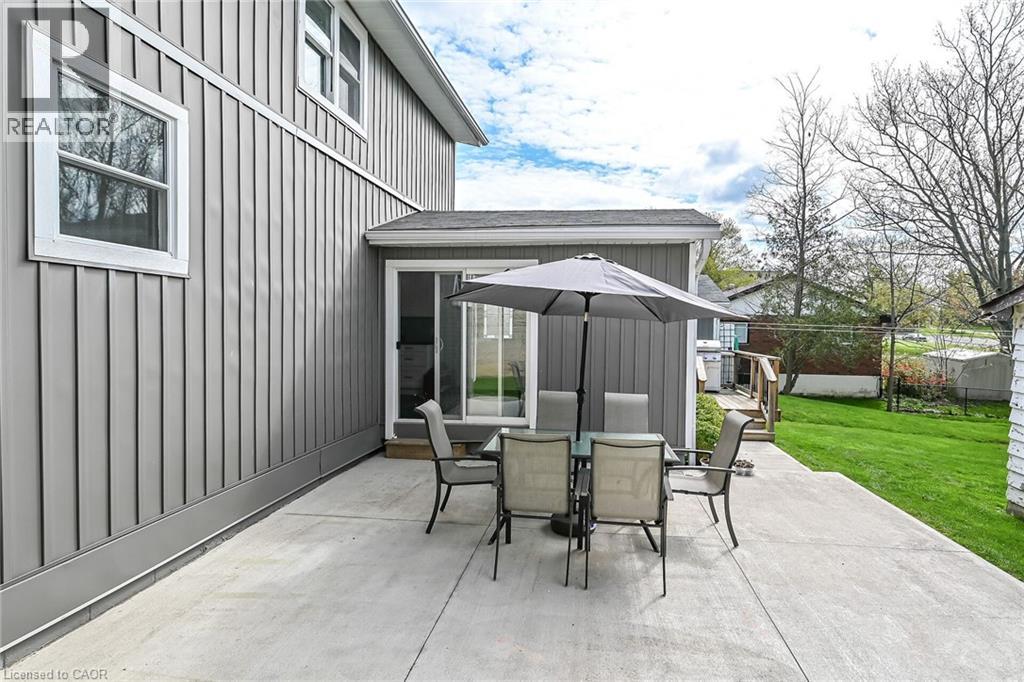22 KING Avenue - Image 40