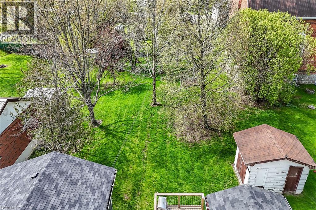 22 KING Avenue - 48