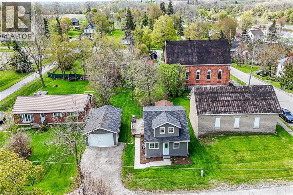 22 KING Avenue - 49