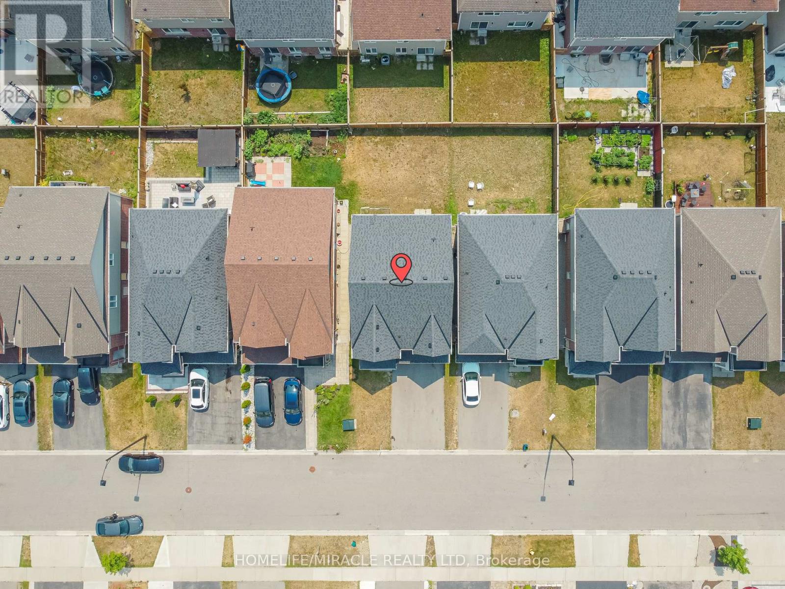 24 WEATHERALL AVENUE — photo 3