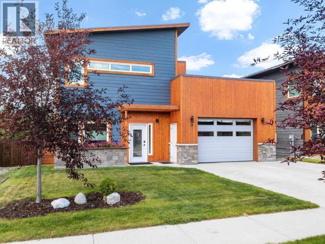26 ISKOOT CRESCENT - 1
