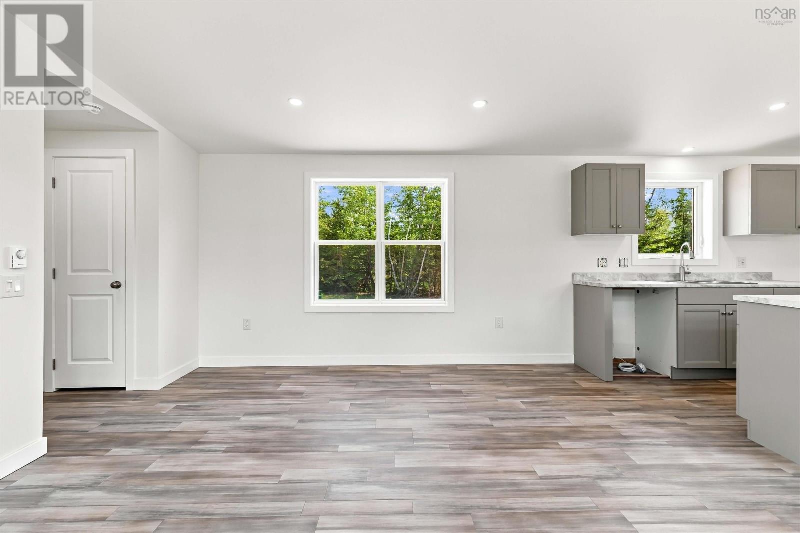 Property 23 of 36 of 11 Pebble Lane