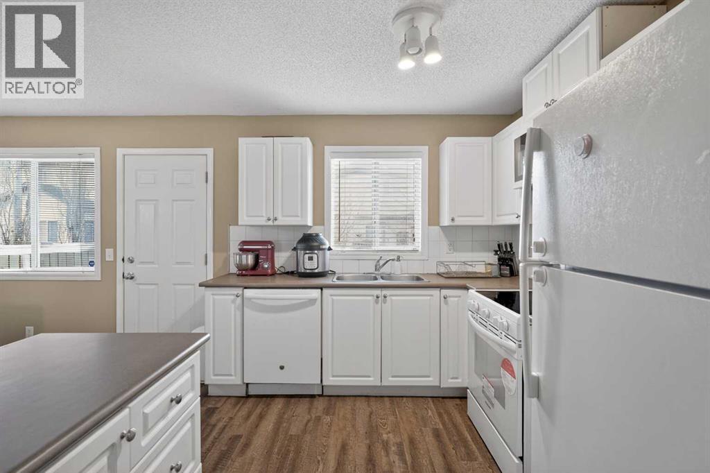 260 Stonemere Place - 4