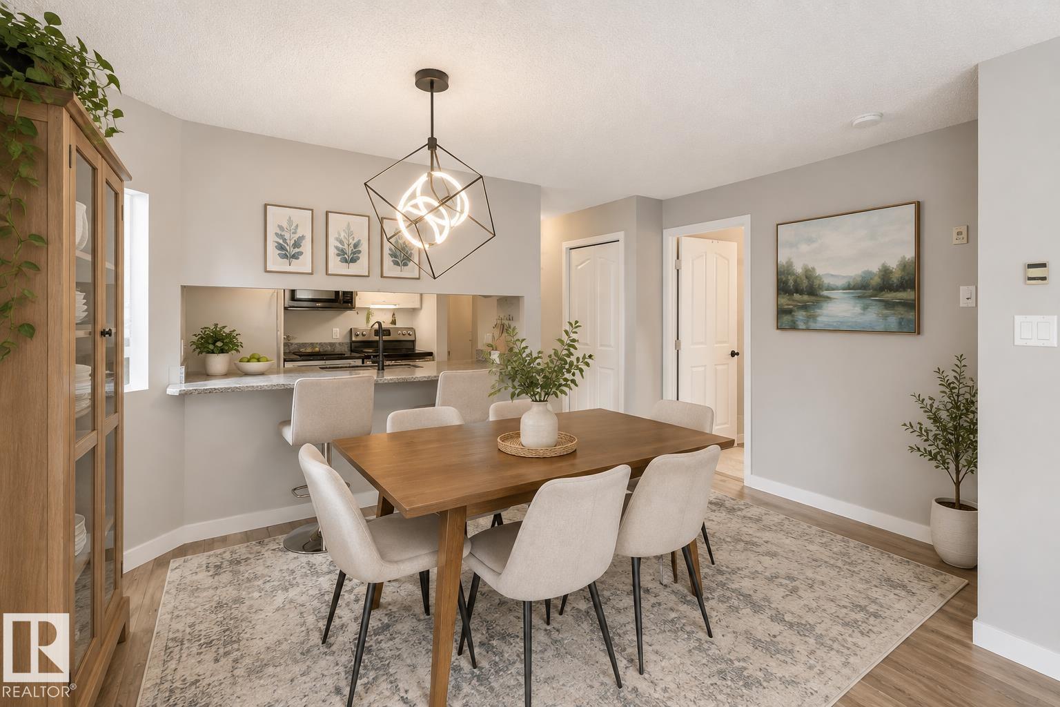 #329 17447 98A Av NW photo 2 — MLS® E4501058