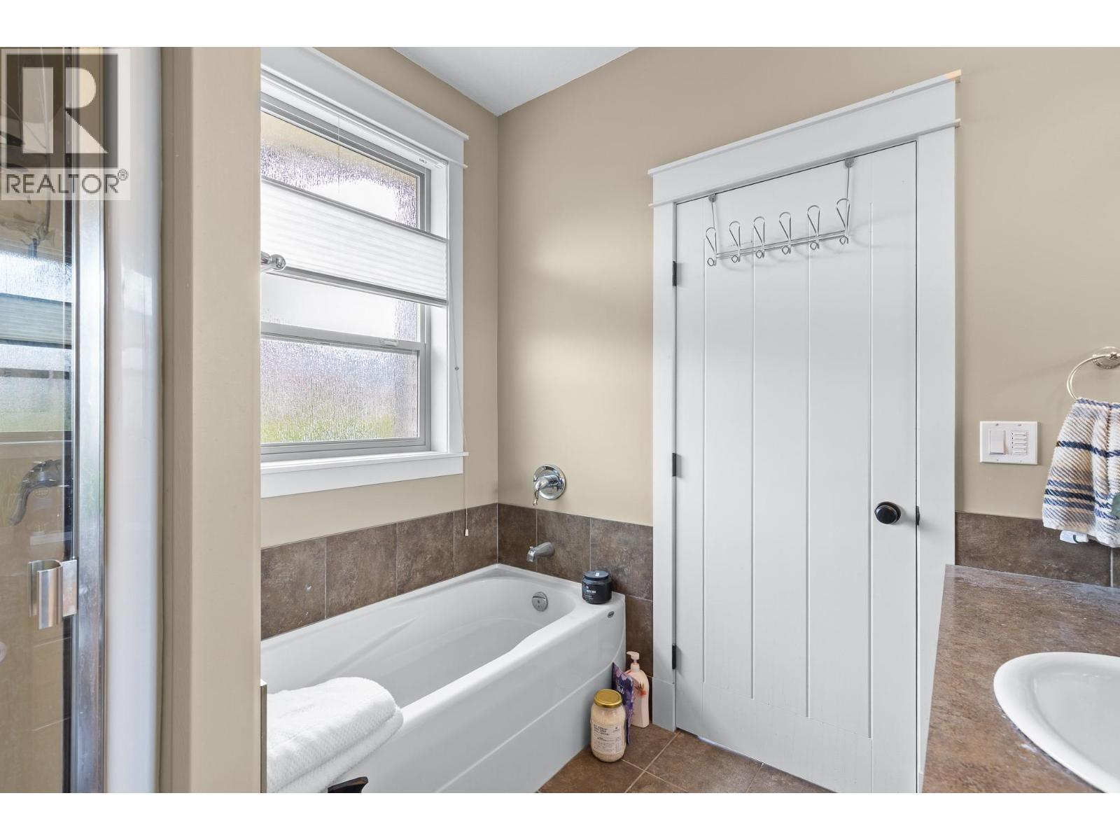 6555 Blackcomb Place - 43