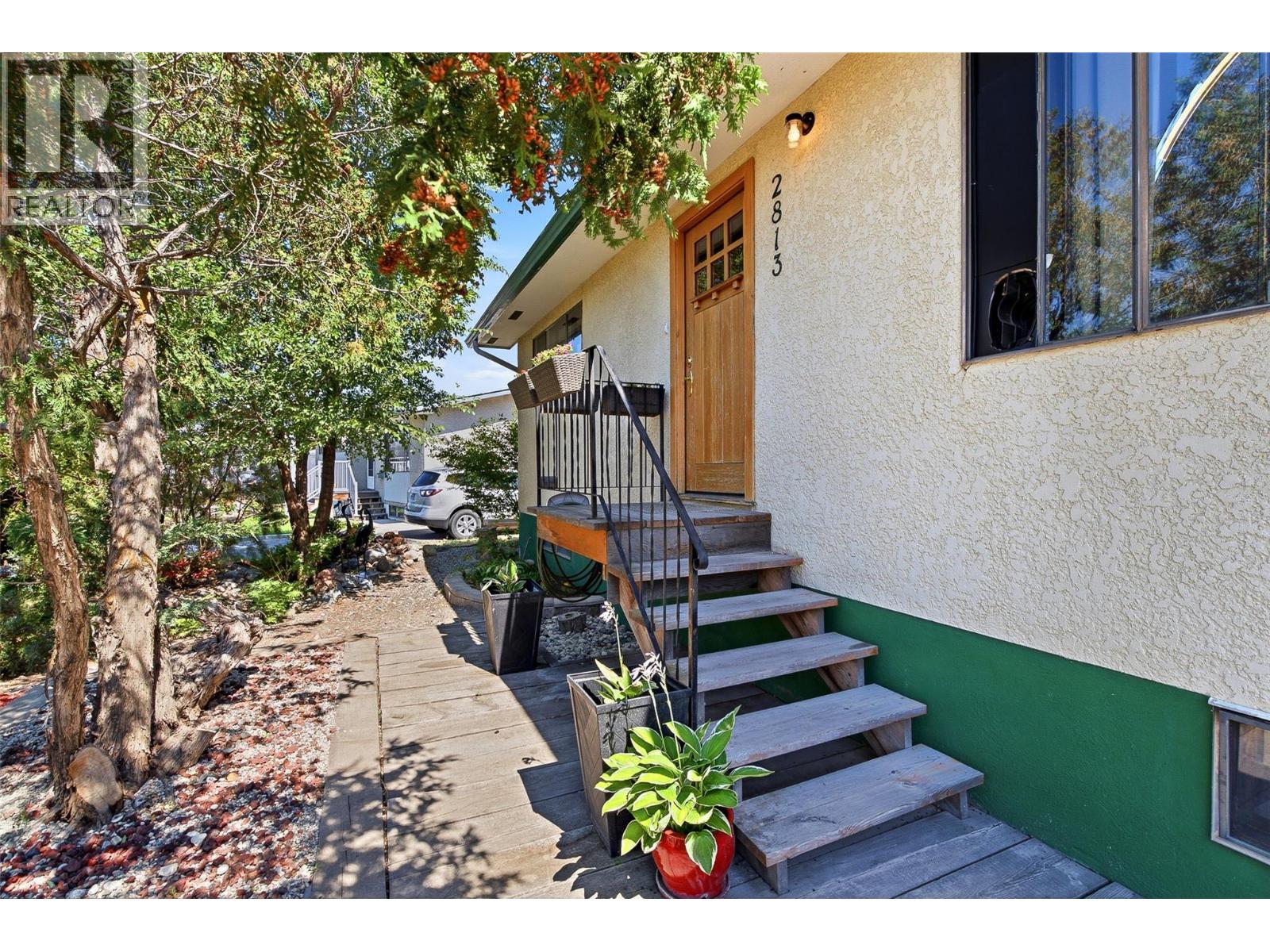 2813 Cranna Crescent - 1