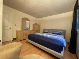 205 Charing Cross Crescent, Winnipeg, MB R2N1N7 Photo 22