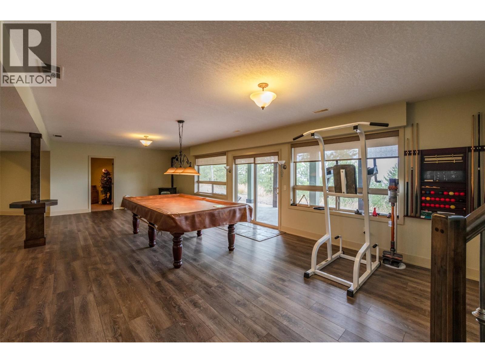 180 Peregrine Court - 24