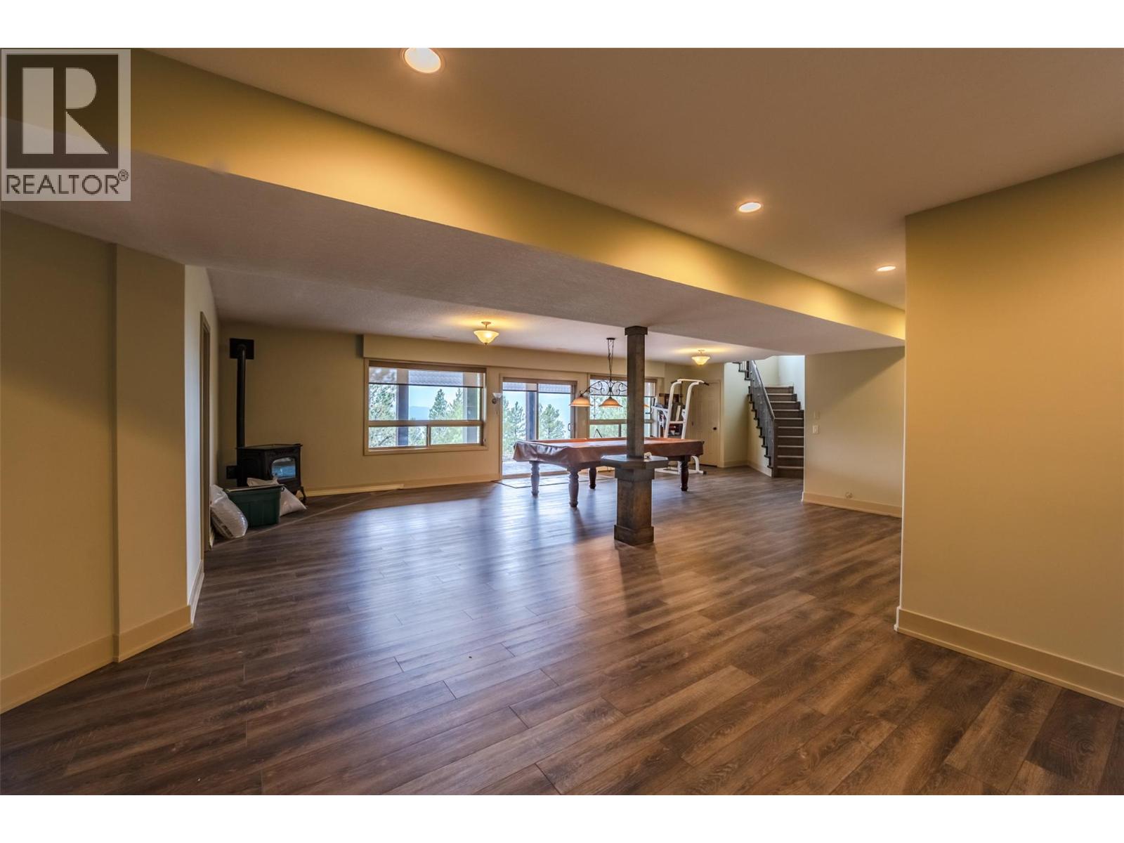 180 Peregrine Court - 27